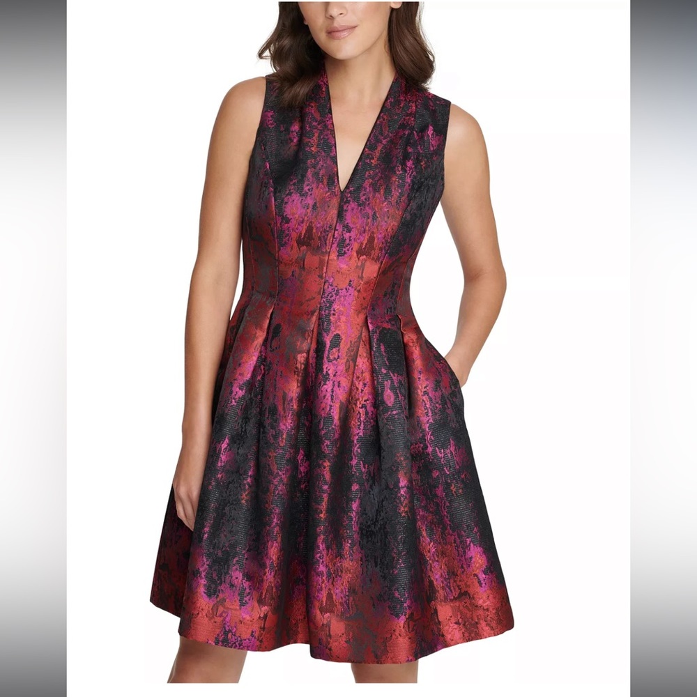 Vince Camuto V-neck dress in size 2